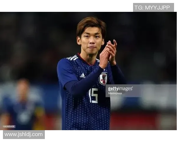 日本足球明星颜值巅峰谁是最帅的球员引发热议与关注