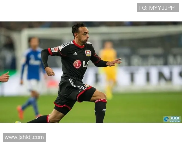 深入分析上海足球队反击战术的优势与实施策略 深入分析上海足球队反击战术的优势与实施策略