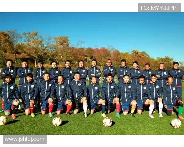 探索足球鲁班球的魅力与技巧提升之路,助你成为场上的明星球员 探索足球鲁班球的魅力与技巧提升之路,助你成为场上的明星球员